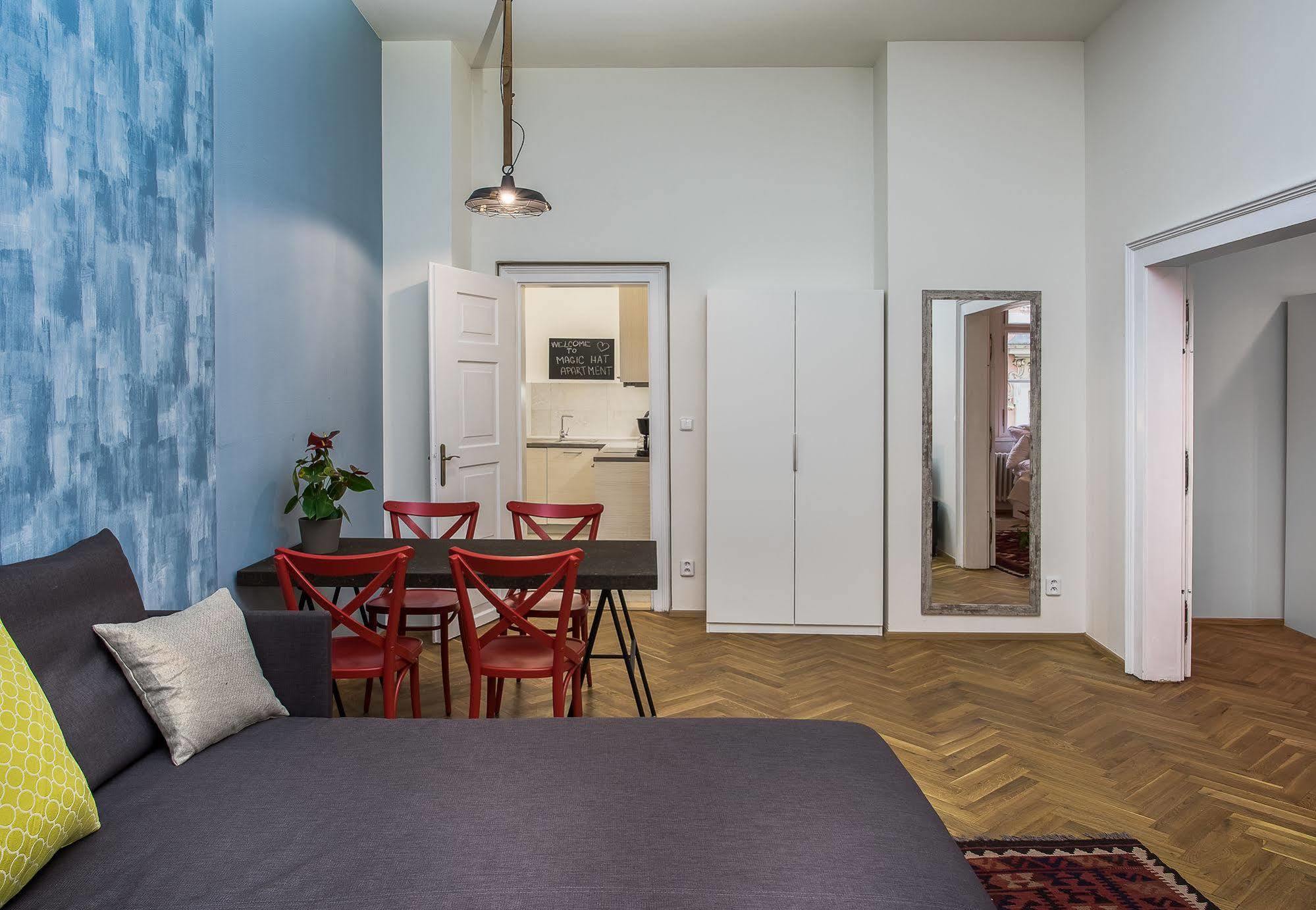 7 Tales Apartments By Adrez Prague Exterior photo